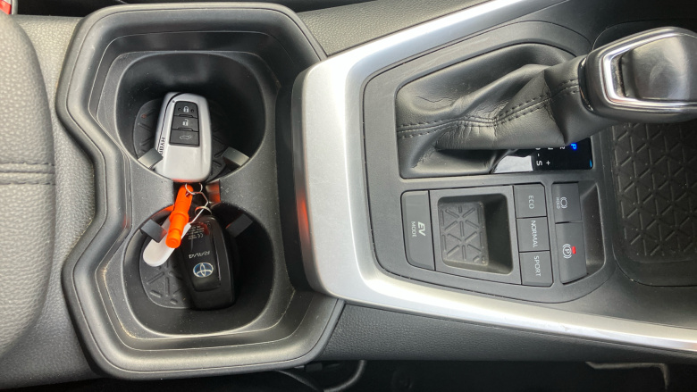 Toyota RAV4 2.5 VVT-i Hybrid Dynamic 5dr CVT 2WD Hybrid Estate